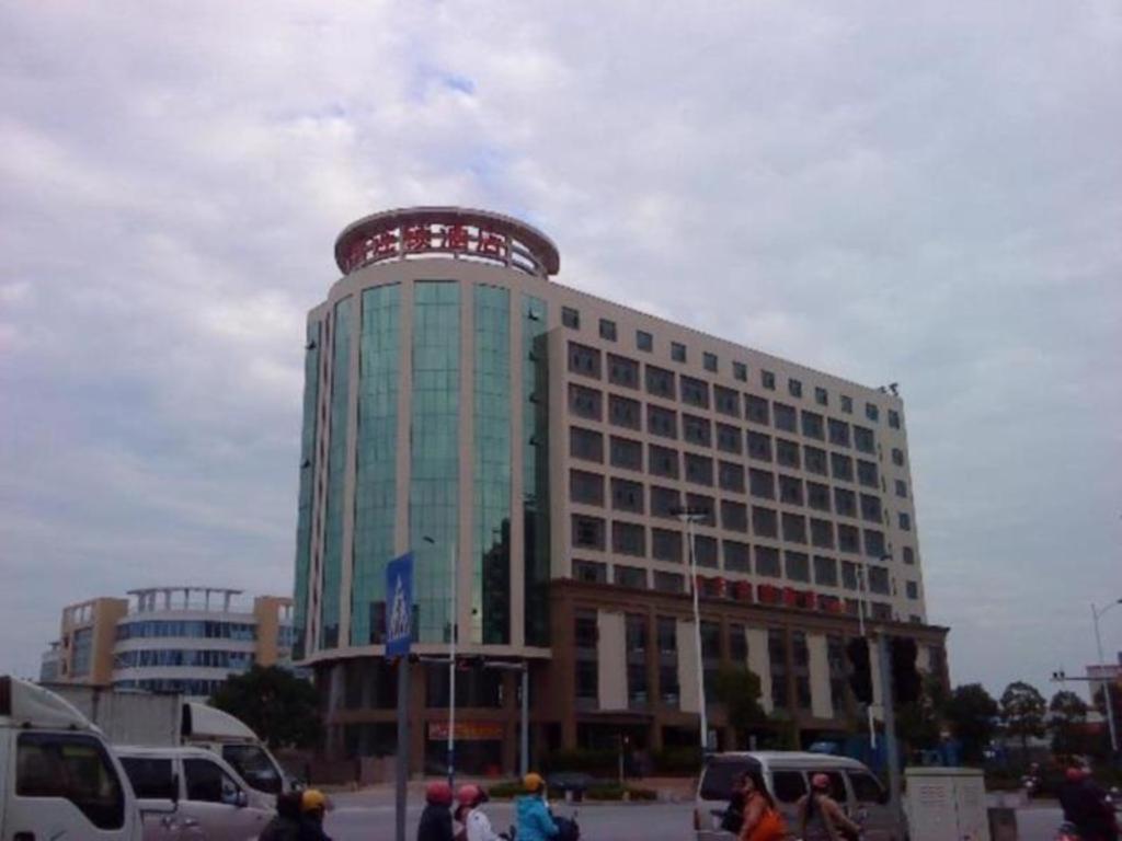 7 Days Inn Yangjiang Xinyue International Studio Екстериор снимка
