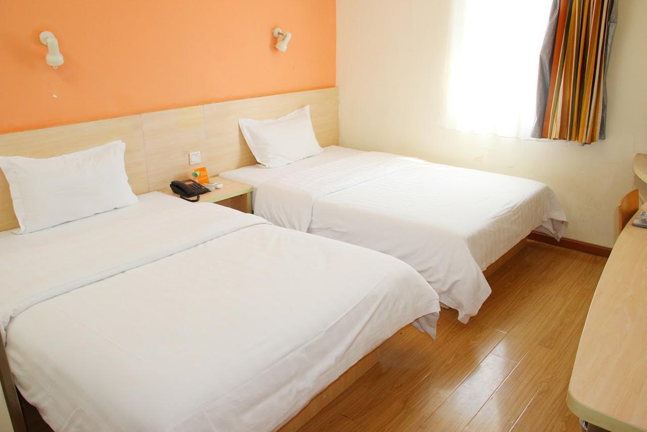7 Days Inn Yangjiang Xinyue International Studio Екстериор снимка